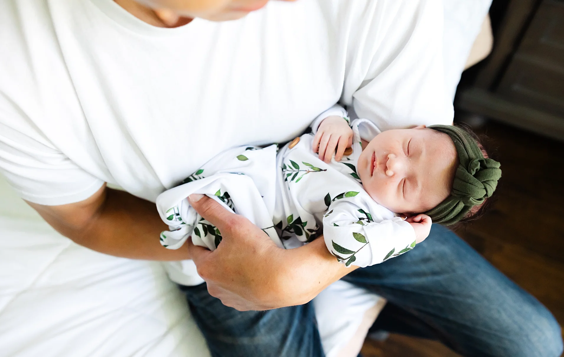 Family of five during family photo session at Will Rogers Gardens in Oklahoma City, OK.