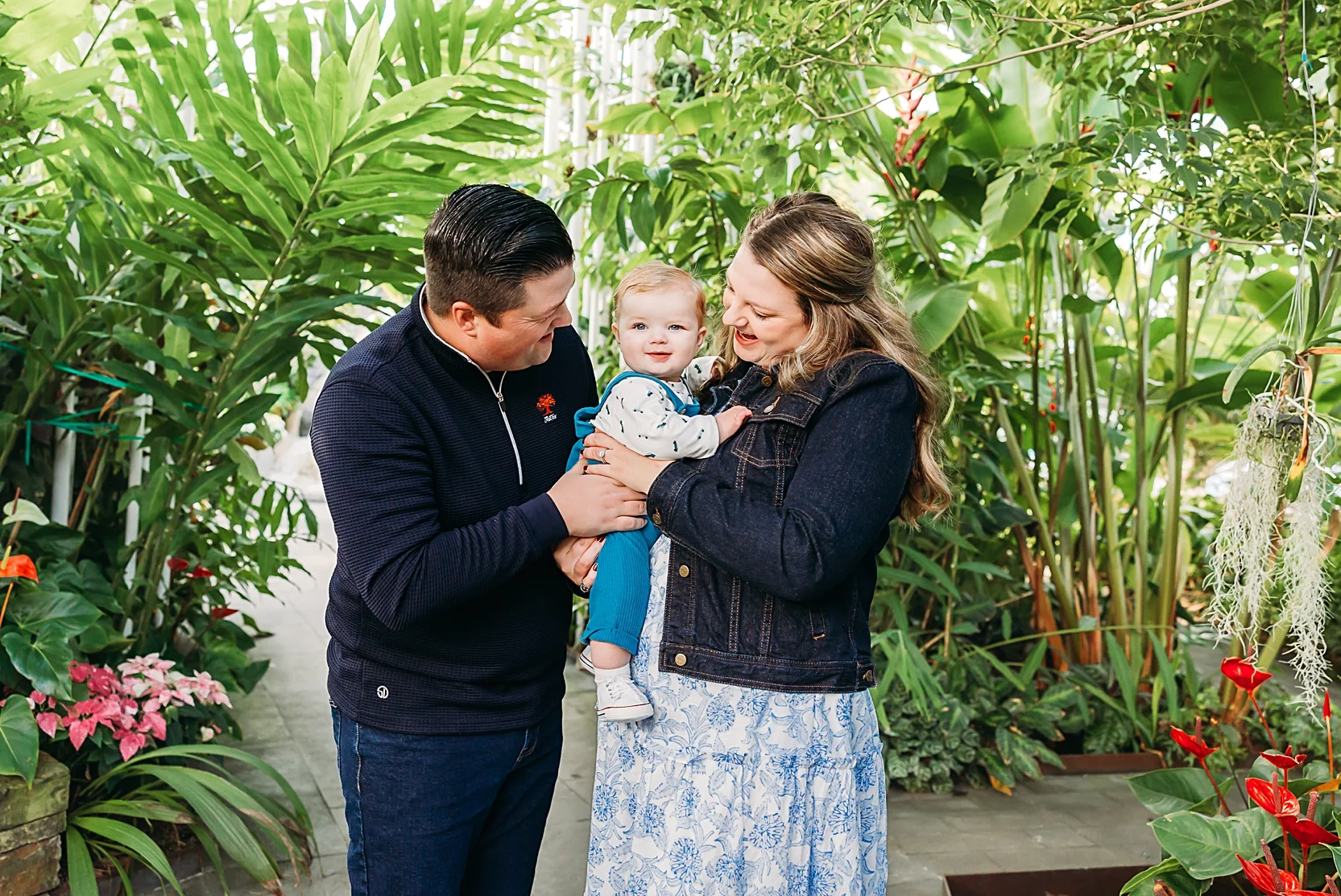 Family of five during family photo session at Will Rogers Gardens in Oklahoma City, OK.